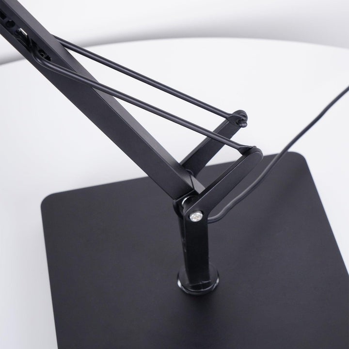 Edge LED Table Lamp – Sleek Modern Aluminum Lighting