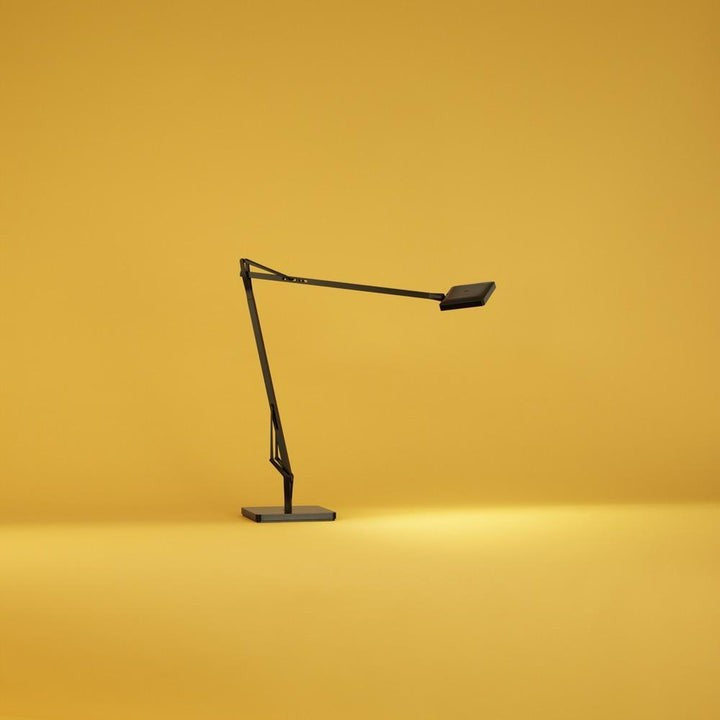 Edge LED Table Lamp – Sleek Modern Aluminum Lighting