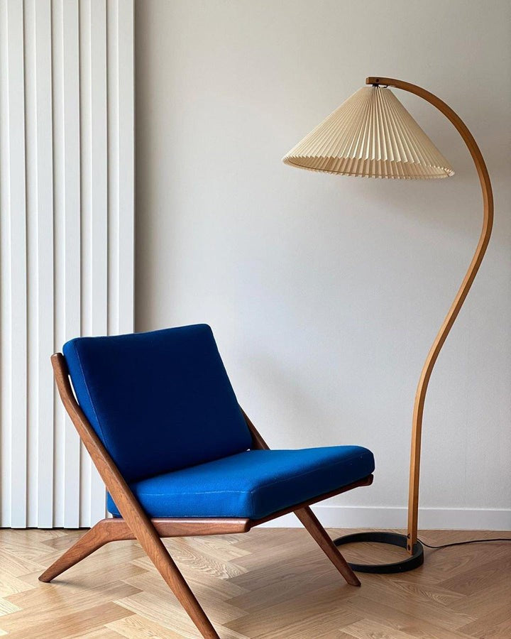 Scandinavian Beechwood & Iron LED Floor Lamp