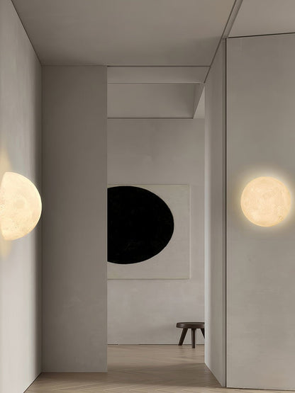 3D Lunar Wall Lamp - Moonlight Ambiance
