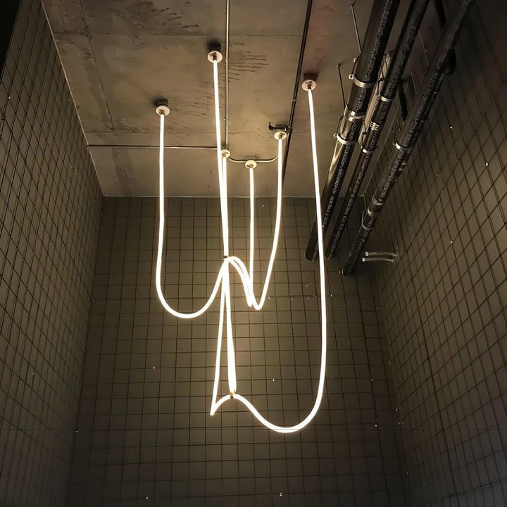 Adjustable Curved Silicone Pendant Light