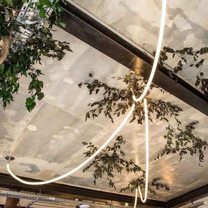 Adjustable Curved Silicone Pendant Light