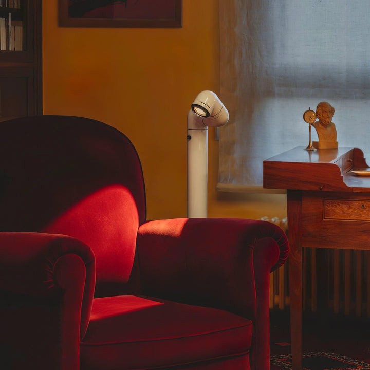 Adjustable Dimmable LED Floor Lamp with Focus Control