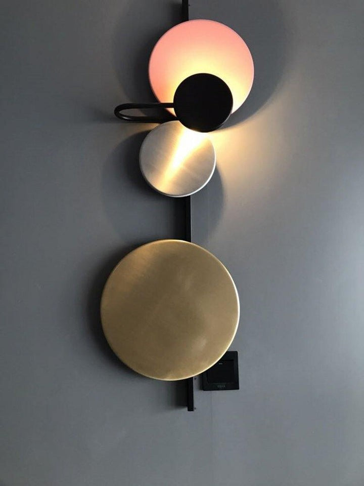 Adjustable Magnetic LED Wall Lamp