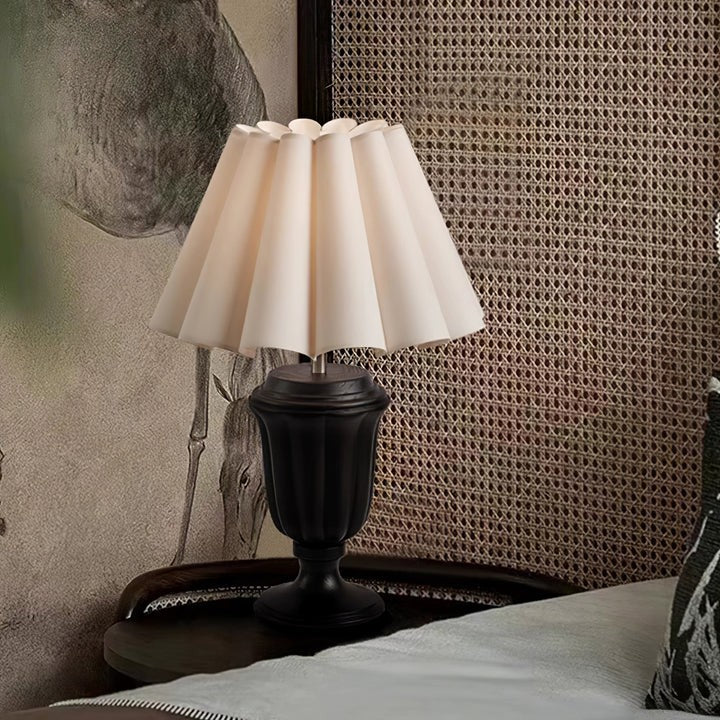 Beige Scalloped Tulip Table Lamp with Wooden Base