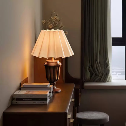 Beige Scalloped Tulip Table Lamp with Wooden Base