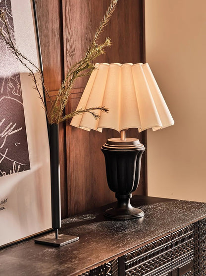 Beige Scalloped Tulip Table Lamp with Wooden Base