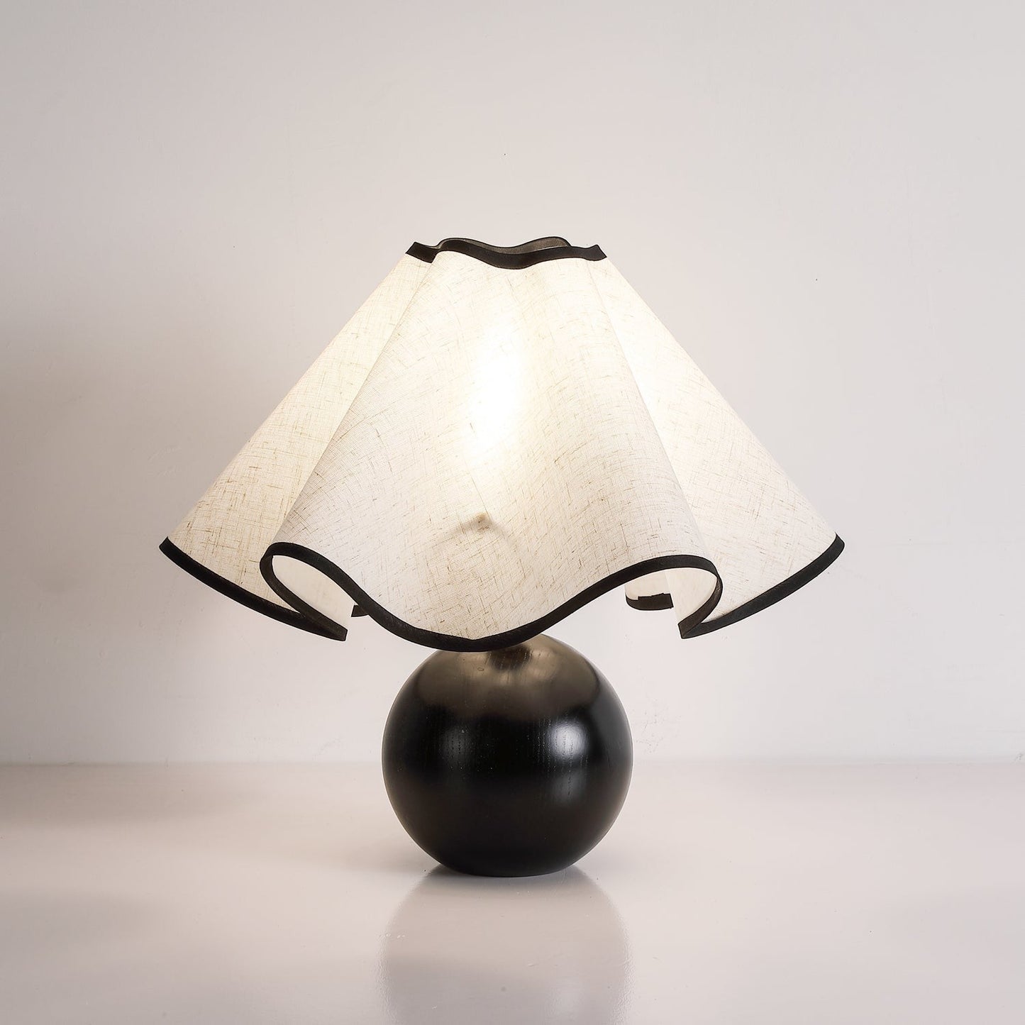 Coastal Wave-Inspired Table Lamp with Wooden Base