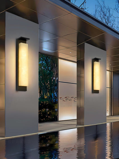 Modern Outdoor LED Wall Light with IP65 Waterproof Rating
