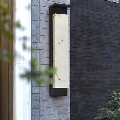 Modern Outdoor LED Wall Light with IP65 Waterproof Rating