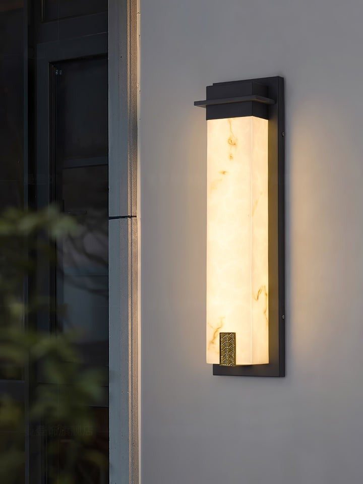 Modern Outdoor LED Wall Light with IP65 Waterproof Rating