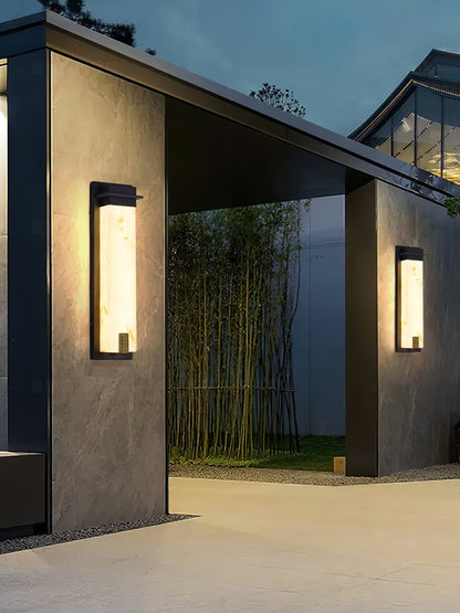 Modern Outdoor LED Wall Light with IP65 Waterproof Rating