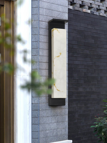 Modern Outdoor LED Wall Light with IP65 Waterproof Rating