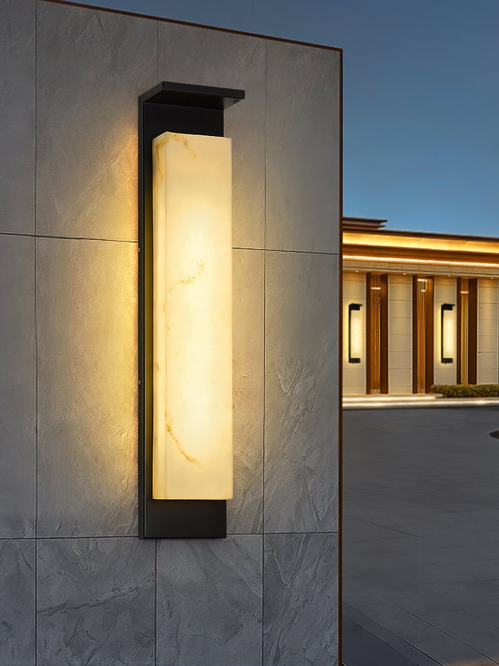 Modern Outdoor LED Wall Light with IP65 Waterproof Rating