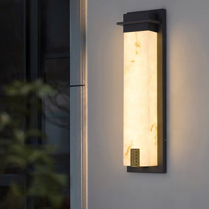Modern Outdoor LED Wall Light with IP65 Waterproof Rating