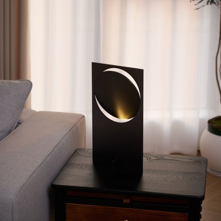 Rotatable Geometric Metal Table Lamp