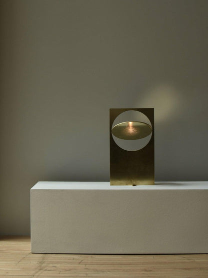 Rotatable Geometric Metal Table Lamp